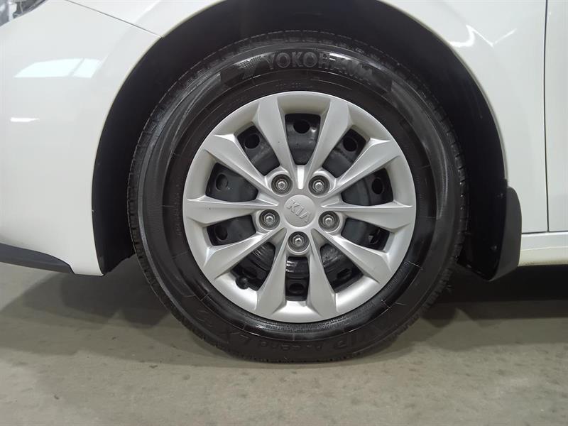 kia Forte 2021 - 8