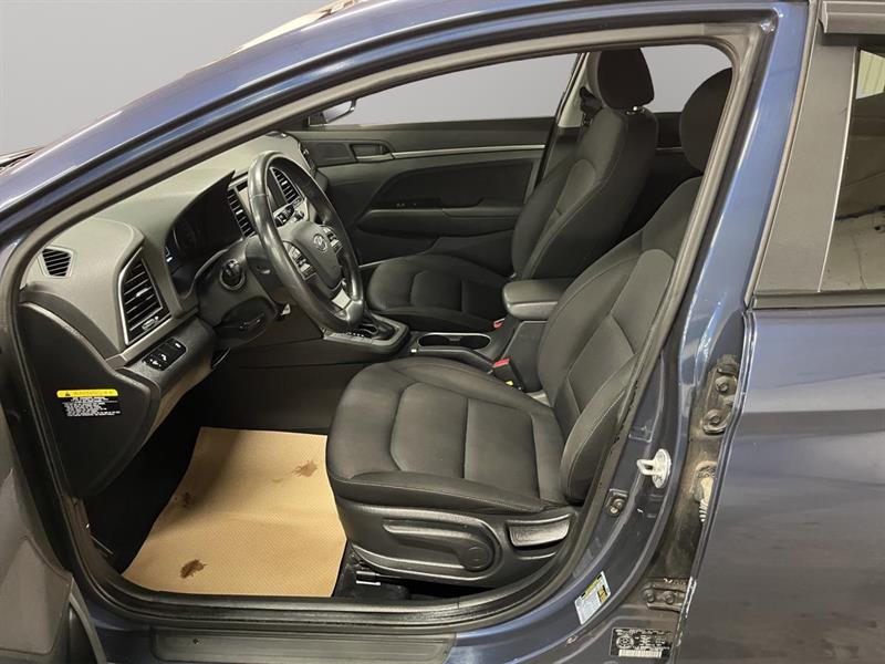 hyundai Elantra 2018 - 17