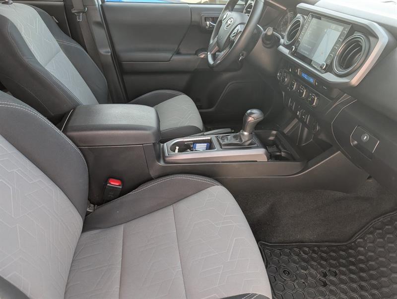 toyota Tacoma 2022 - 11
