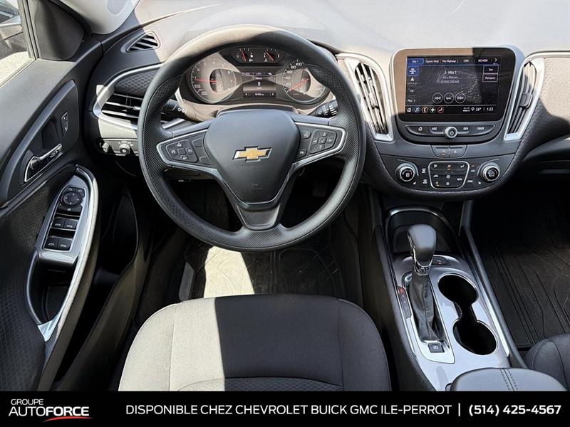 chevrolet Malibu 2022 - 9