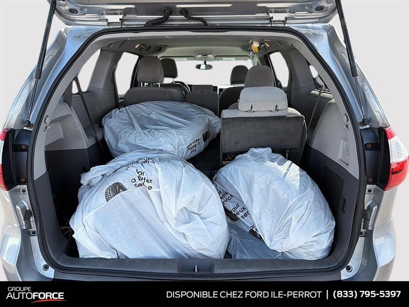 toyota Sienna 2017 - 6