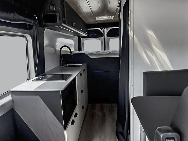 ram ProMaster fourgon vitré 2025 - 11
