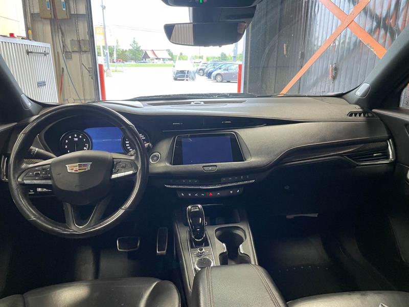cadillac XT4 2022 - 12