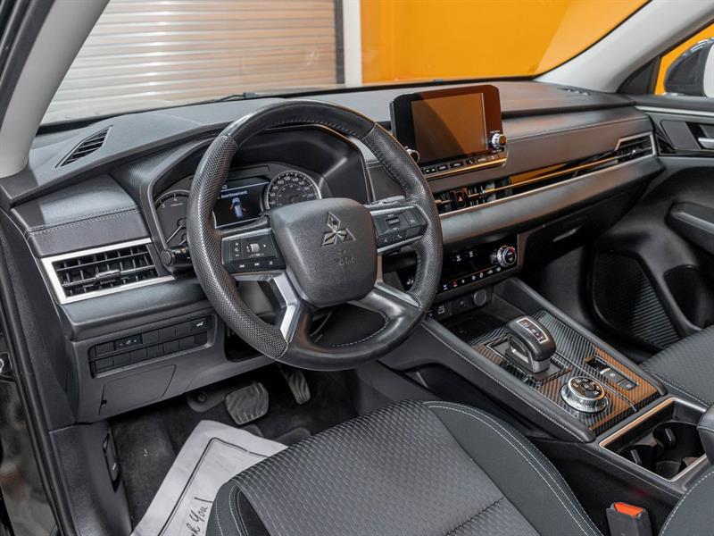 mitsubishi Outlander 2024 - 2