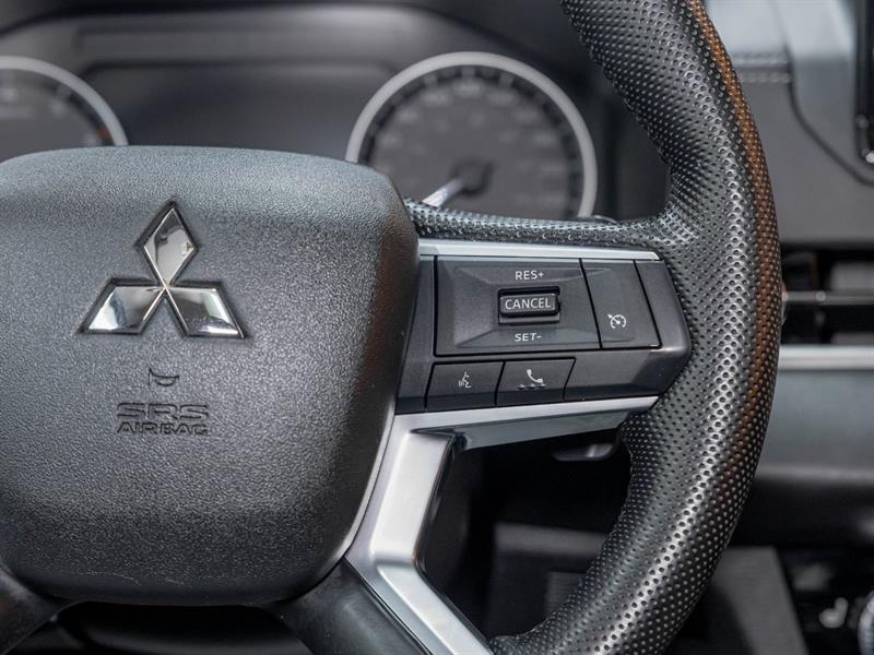 mitsubishi Outlander 2024 - 16