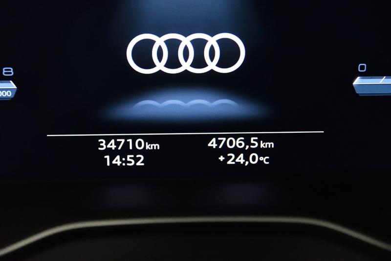 audi SQ5 2023 - 19