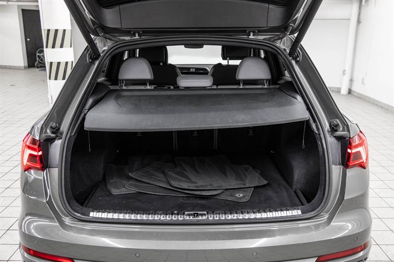 audi Q3 2020 - 11
