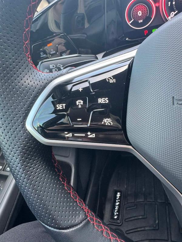 volkswagen Golf GTI 2024 - 15