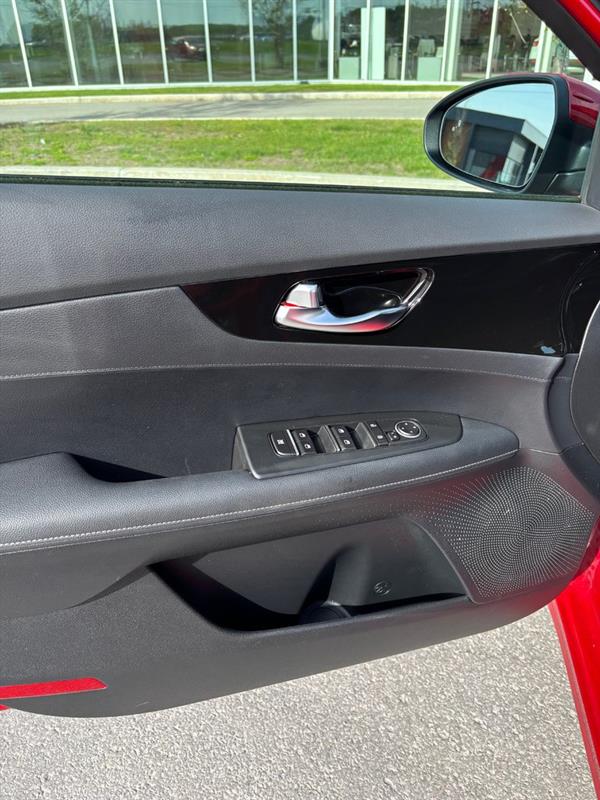 kia Forte 2024 - 7