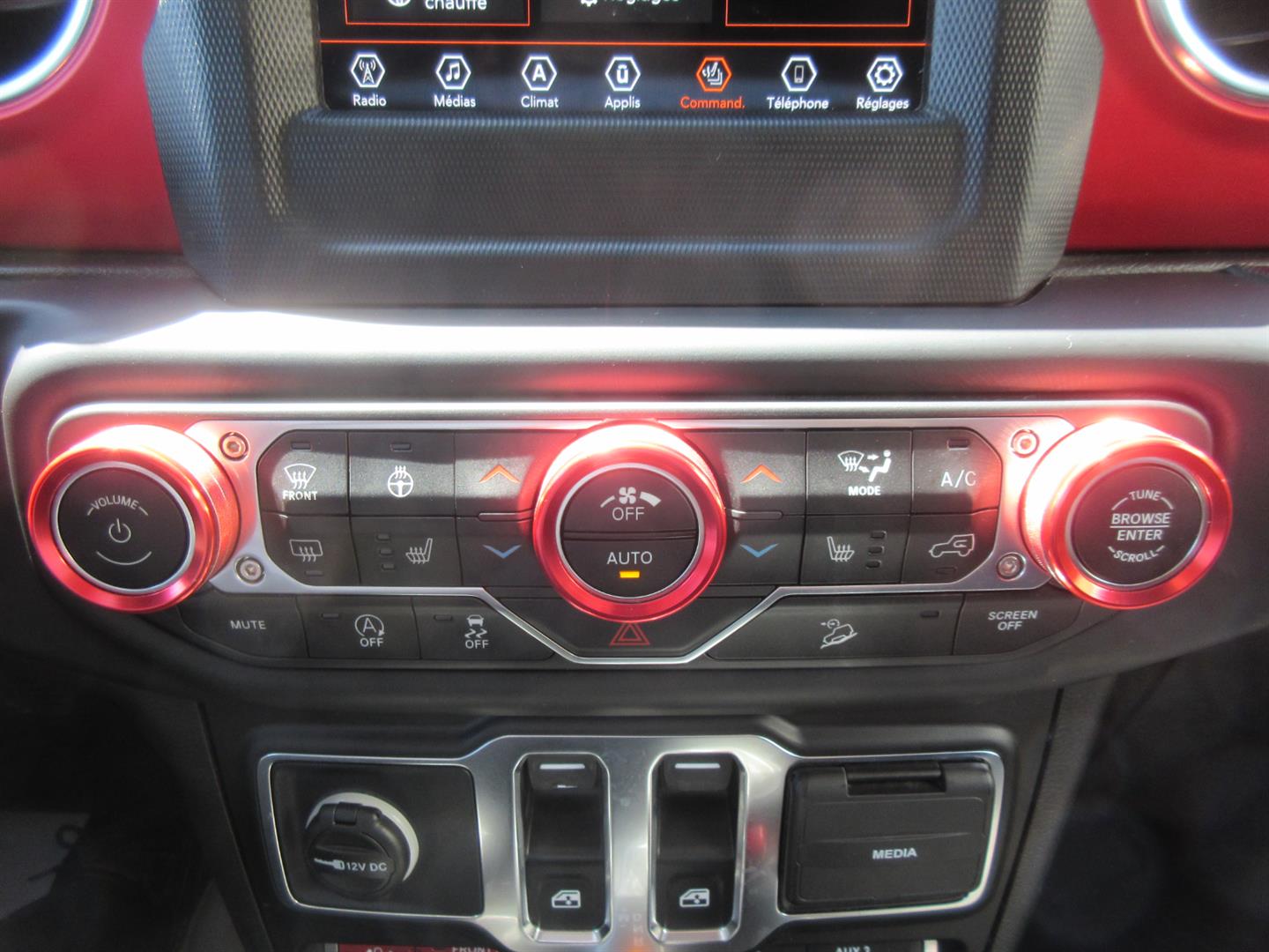 jeep Wrangler 2021 - 32