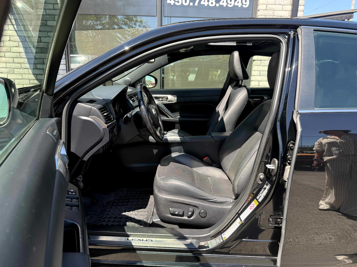 lexus CT 200h 2017 - 24