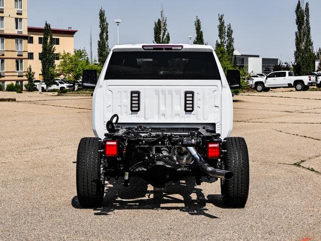 Chevrolet Silverado 3500HD 12