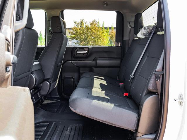 Chevrolet Silverado 3500HD 16