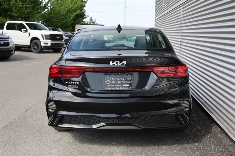 kia Forte 2023 - 9
