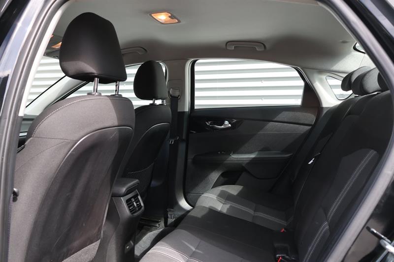 kia Forte 2023 - 13