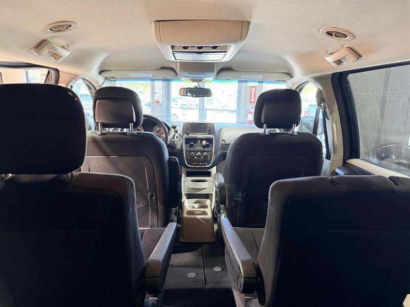 dodge Grand Caravan 2015 - 25