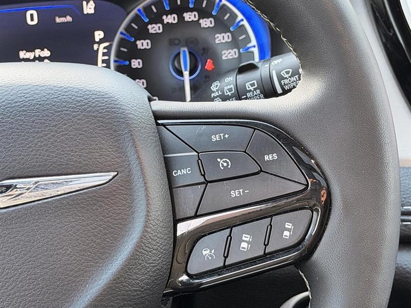 chrysler Pacifica 2024 - 17