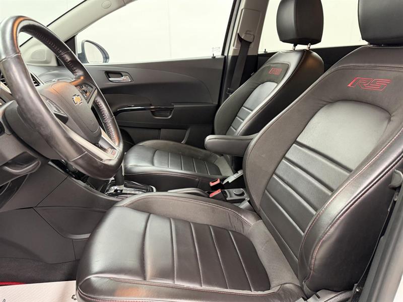 chevrolet Sonic 2017 - 12