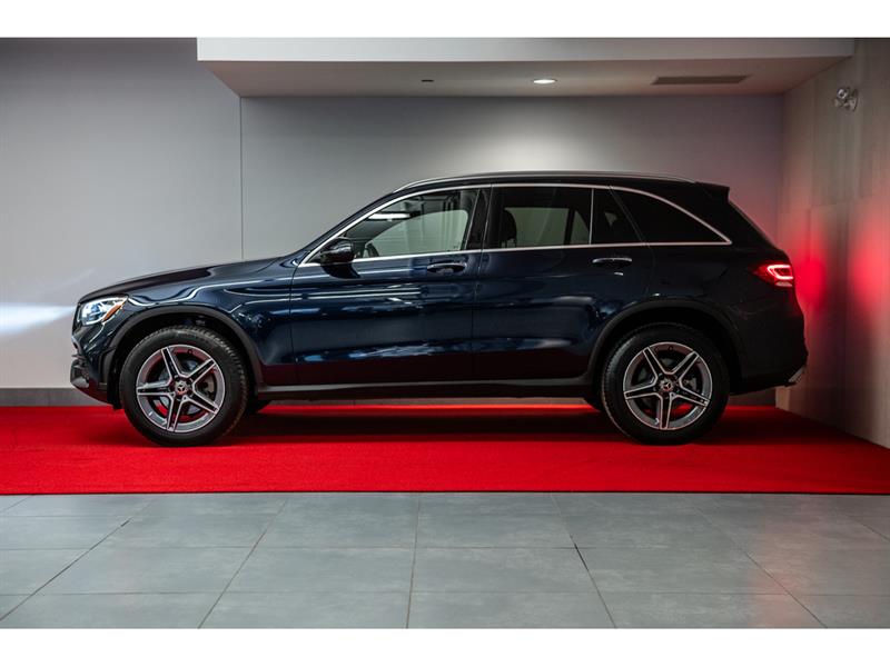 mercedes-benz GLC300 2022 - 5