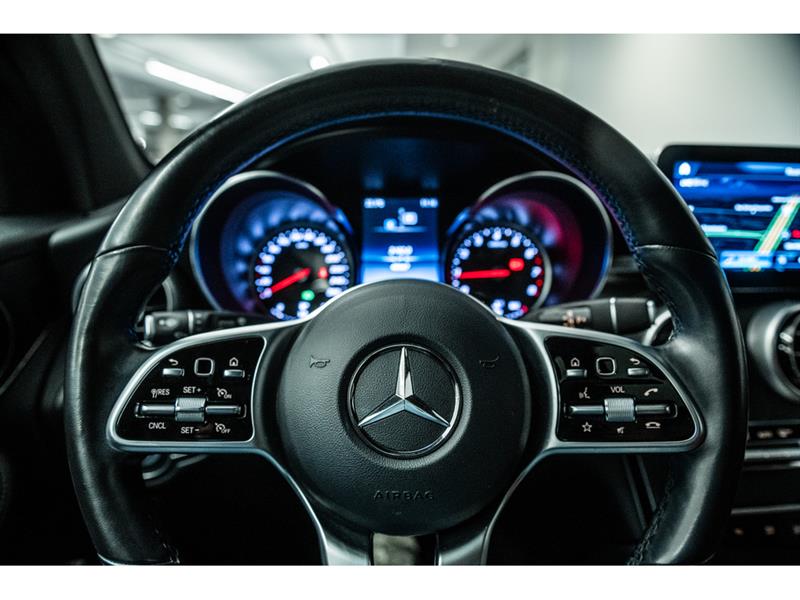 mercedes-benz GLC300 2022 - 15