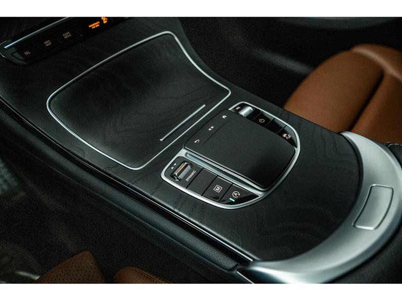 mercedes-benz GLC300 2022 - 23