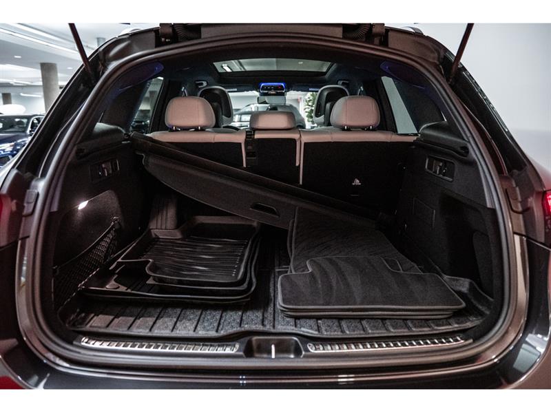 mercedes-benz GLC300 2025 - 10