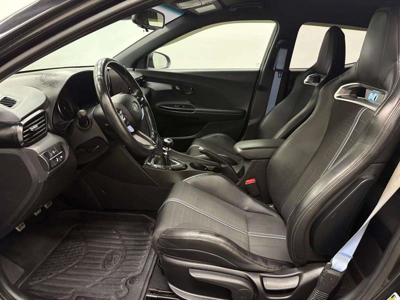 hyundai Veloster 2022 - 2