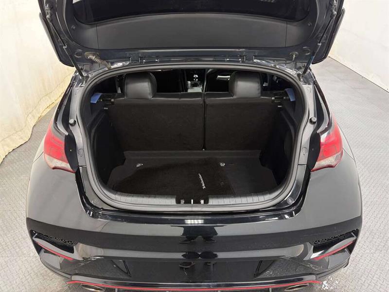 hyundai Veloster 2022 - 8