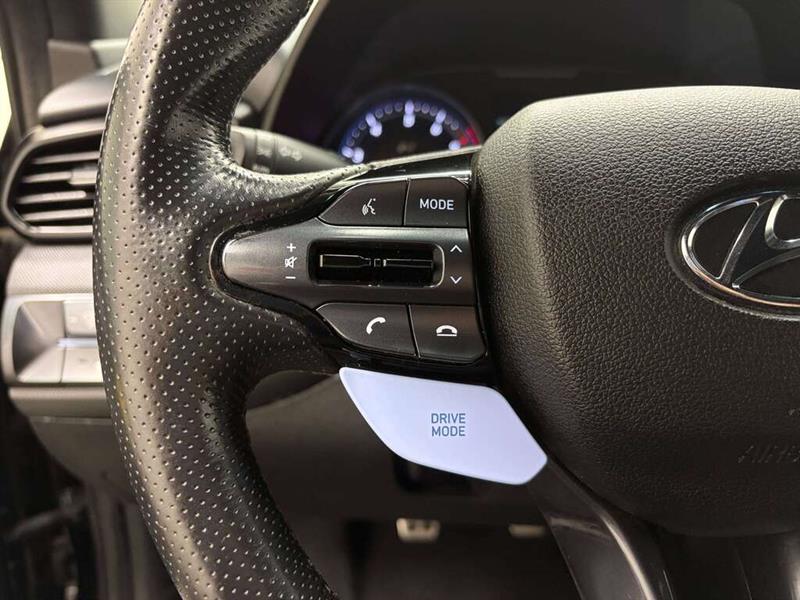 hyundai Veloster 2022 - 18