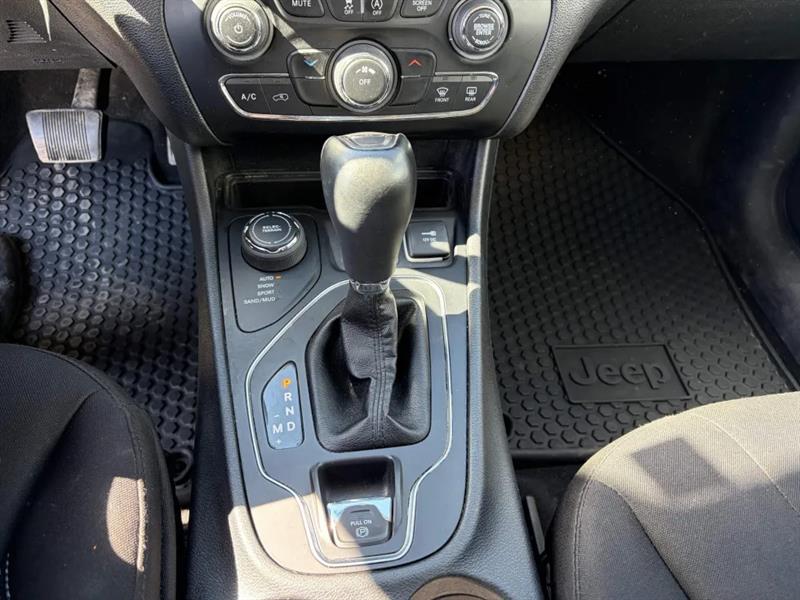 jeep Cherokee 2019 - 8