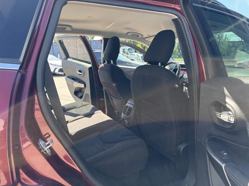 jeep Cherokee 2019 - 10