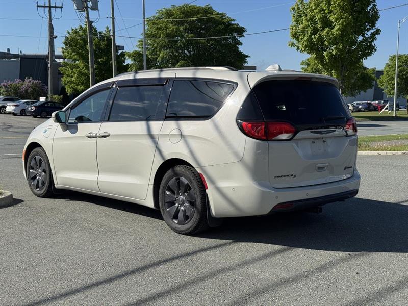 chrysler Pacifica Hybrid 2019 - 9