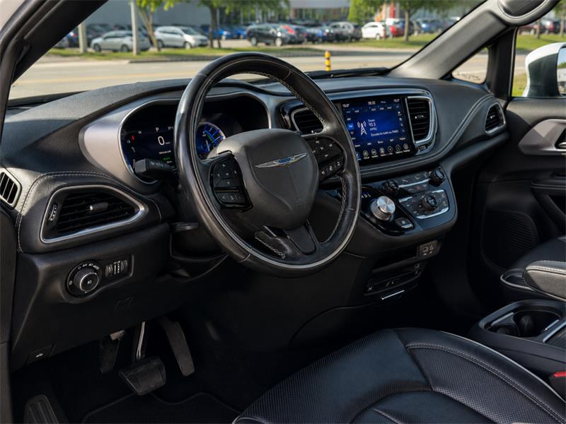 chrysler Pacifica Hybrid 2019 - 16