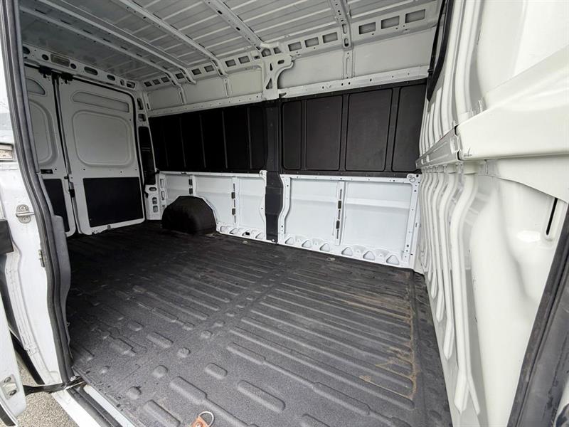 ram ProMaster fourgonnette utilitaire 2023 - 3