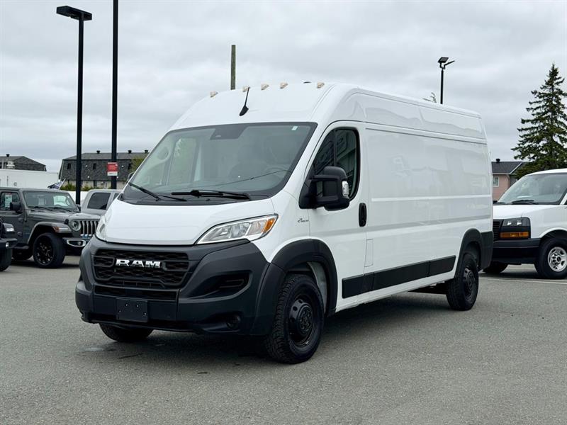 ram ProMaster fourgonnette utilitaire 2023 - 9