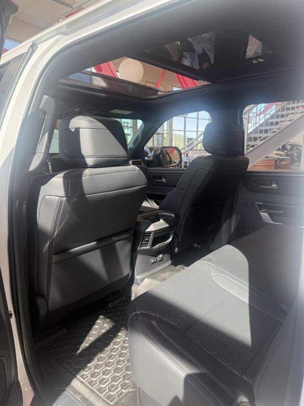 toyota Tundra 2025 - 8