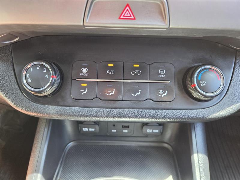 kia Sportage 2015 - 23