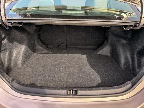 toyota Corolla 2016 - 26