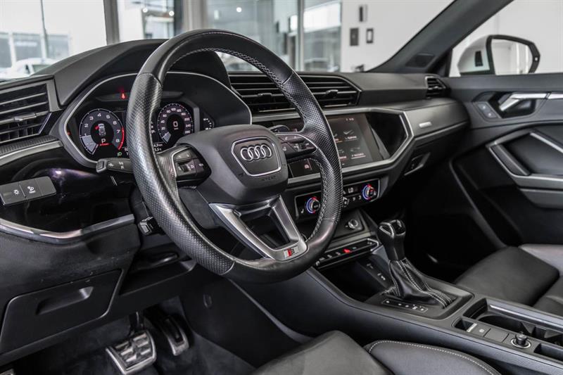 audi Q3 2021 - 14