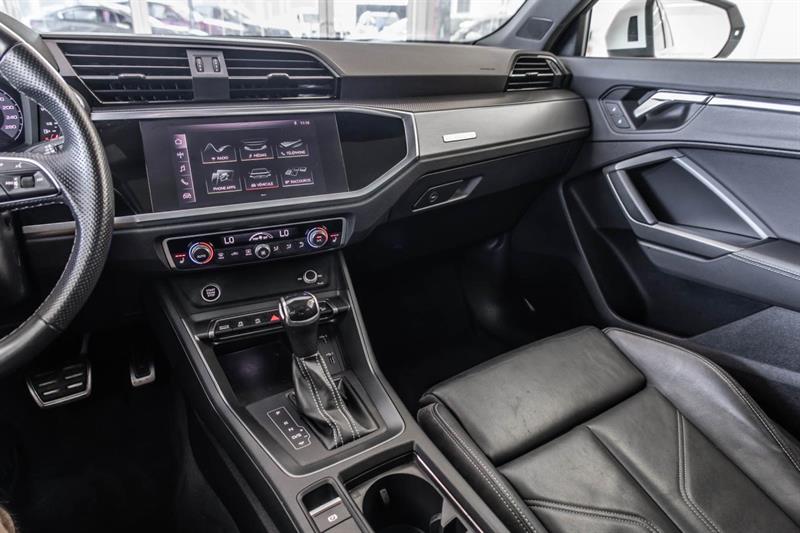 audi Q3 2021 - 21