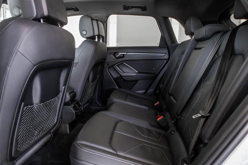 audi Q3 2021 - 29