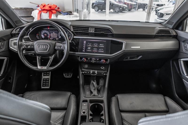 audi Q3 2021 - 30