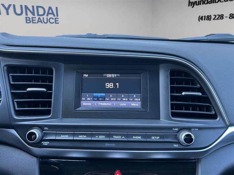 hyundai Elantra 2020 - 18
