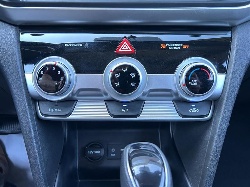 hyundai Elantra 2020 - 19