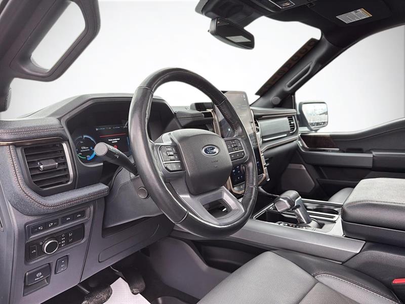 ford F-150 Lightning 2023 - 12