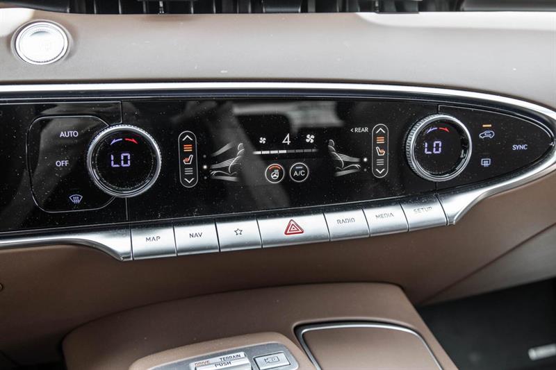 genesis GV70 2023 - 24