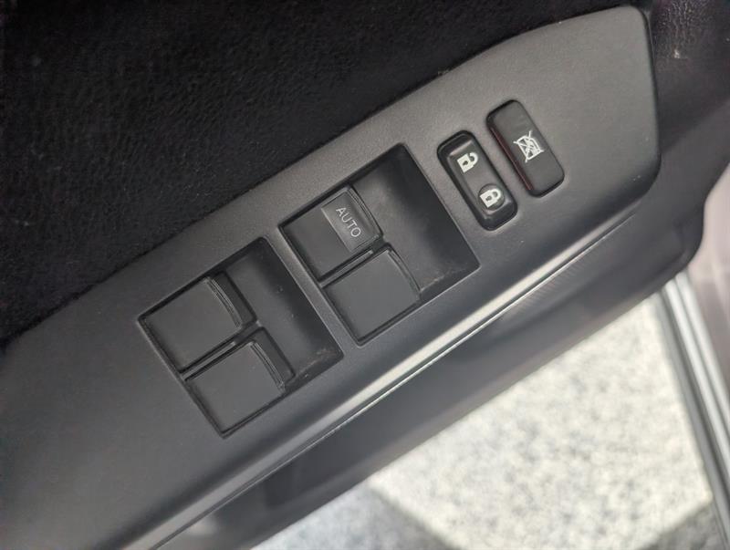 toyota RAV4 2018 - 10