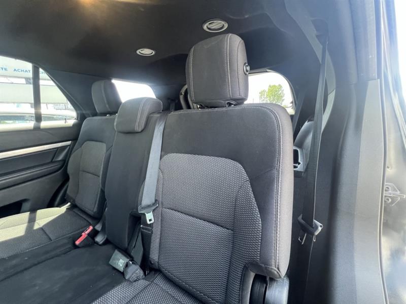 ford Explorer 2018 - 24