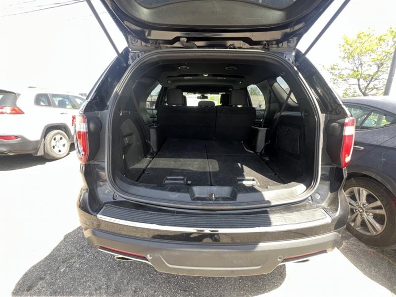ford Explorer 2018 - 32