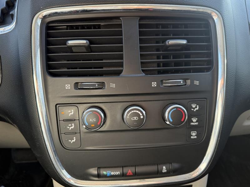 dodge Grand Caravan 2017 - 11
